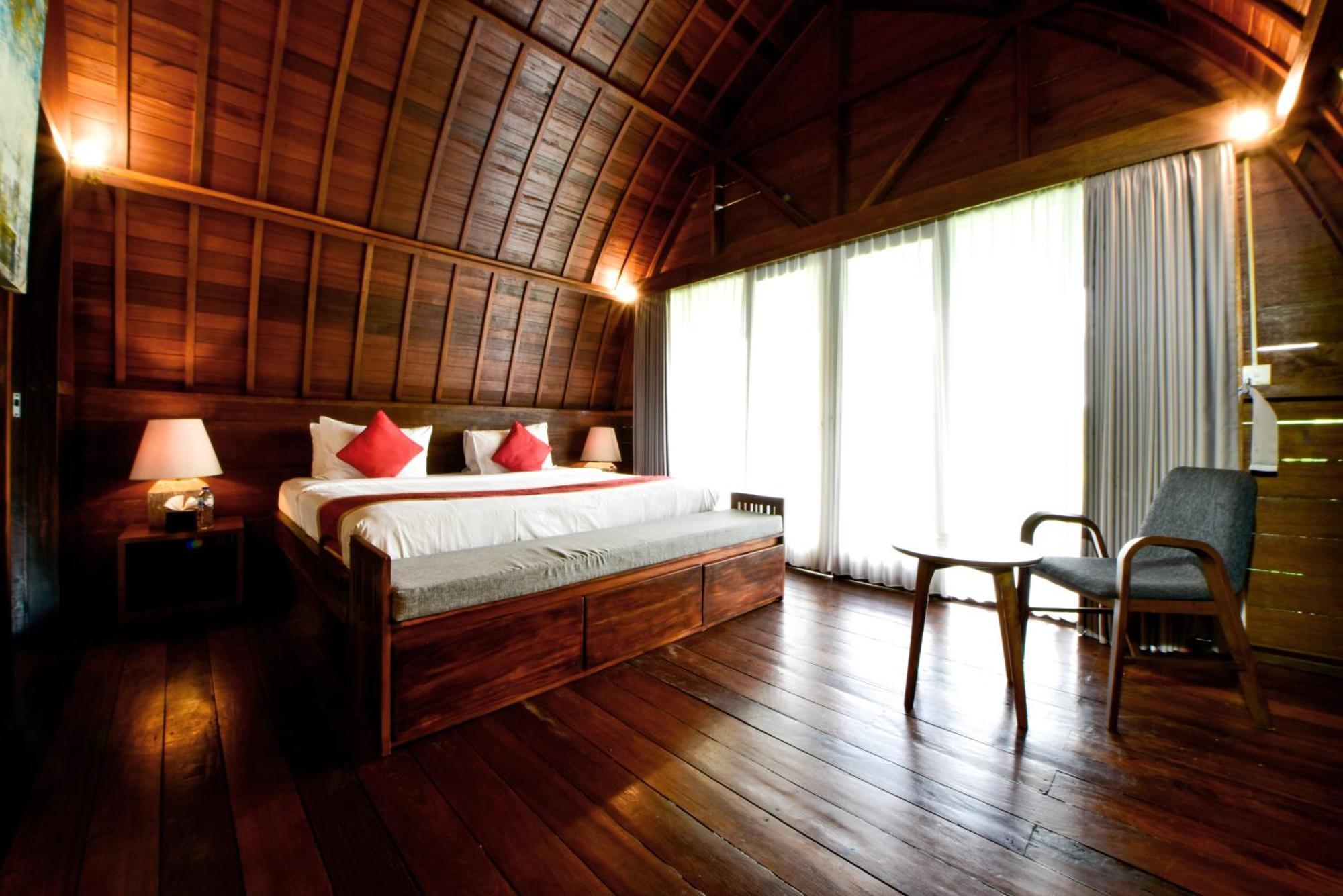 The Lumbung Wood * Seminyak (Bali)