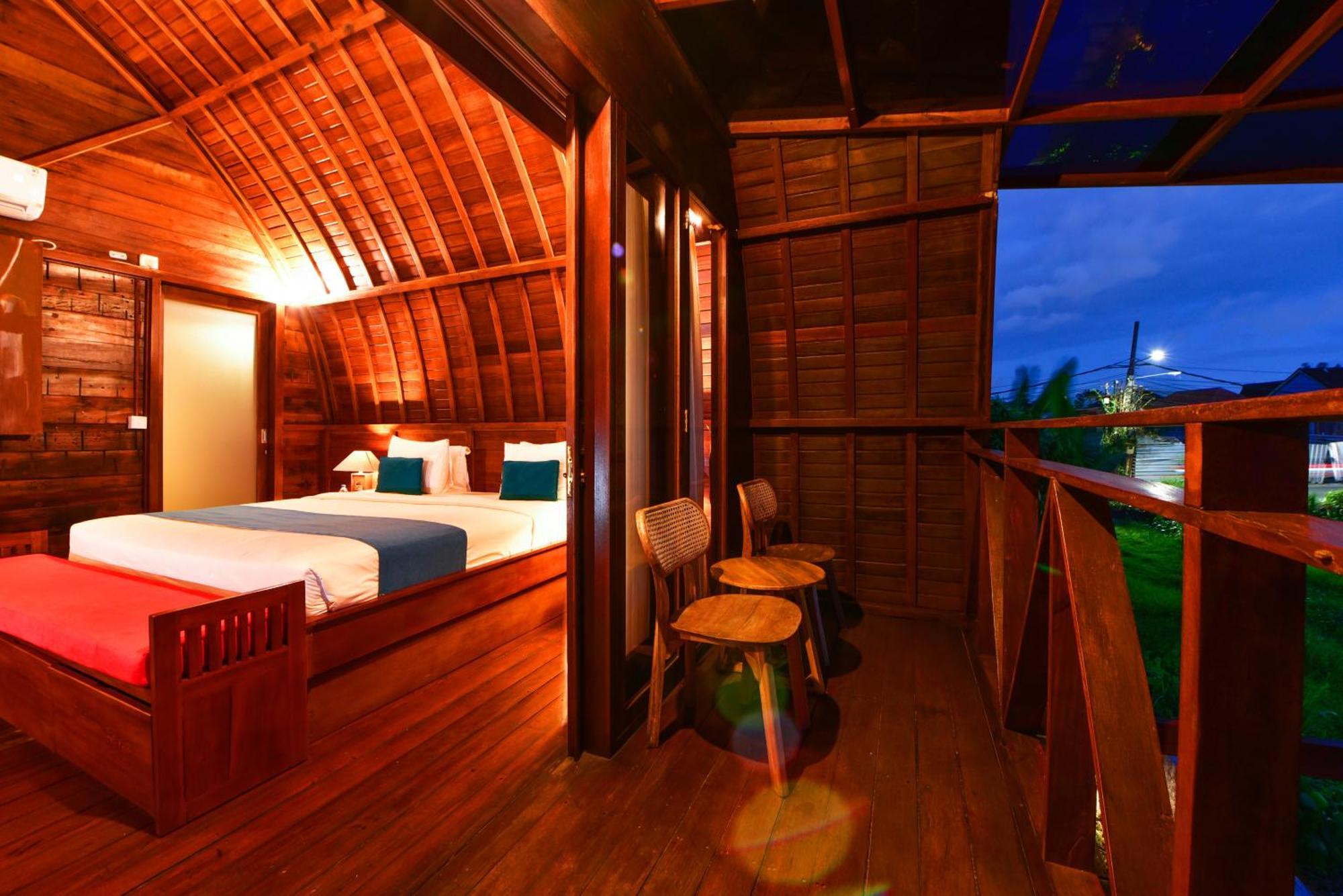 The Lumbung Wood * Seminyak (Bali)